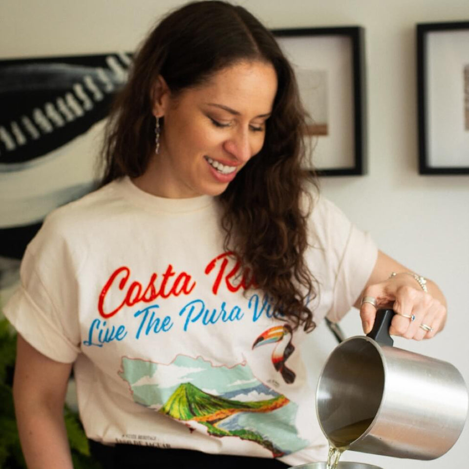 Casa de Coralina candle making